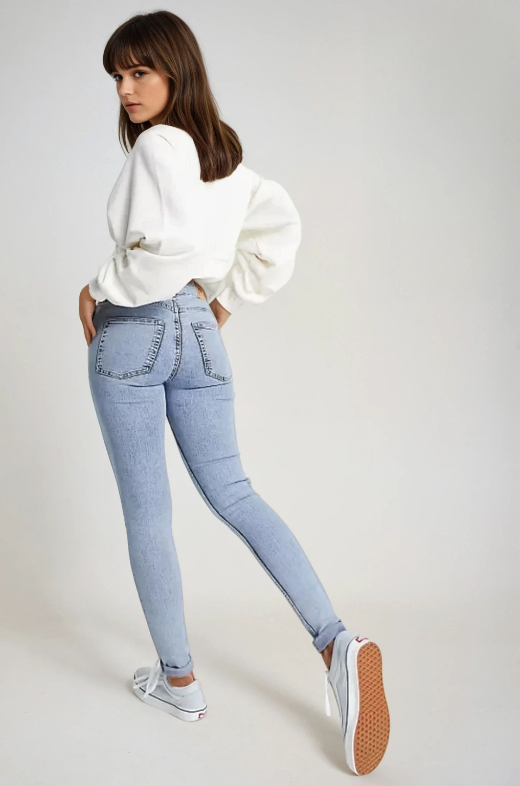 NIEBIESKIE SPODNIE RURKI JEANS