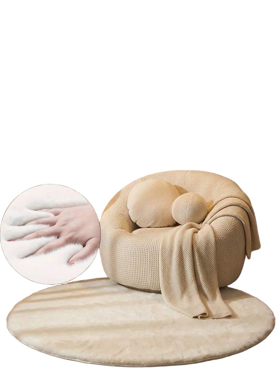 biały okrągły dywan