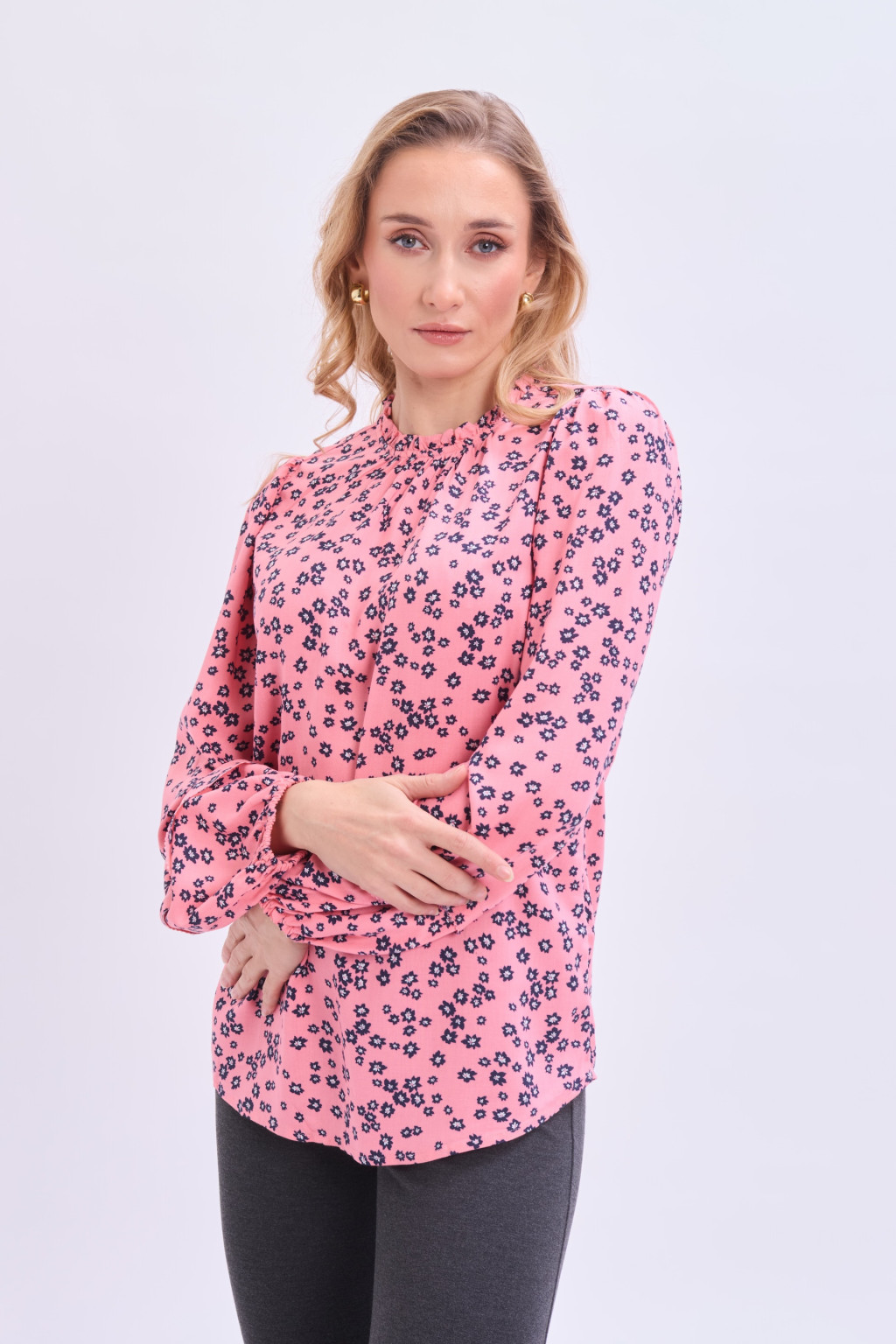 różowa bluzka długi rękaw print