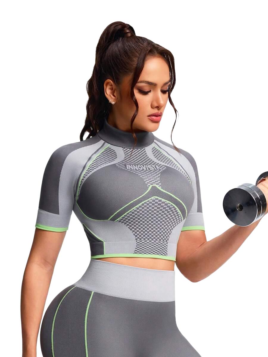 DOPASOWANY SPORTOWY TOP