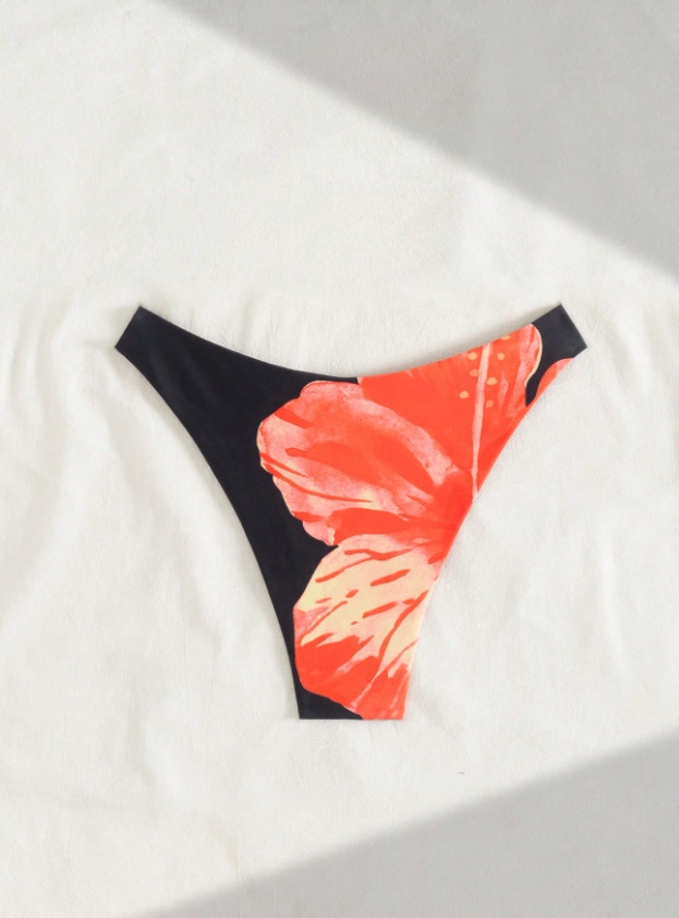 DÓŁ OD BIKINI