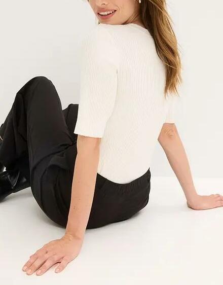 SWETER Z CIENKIEJ DZIANINY
