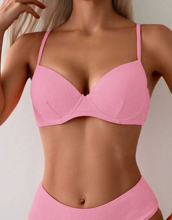 prążkowana góra od bikini 
