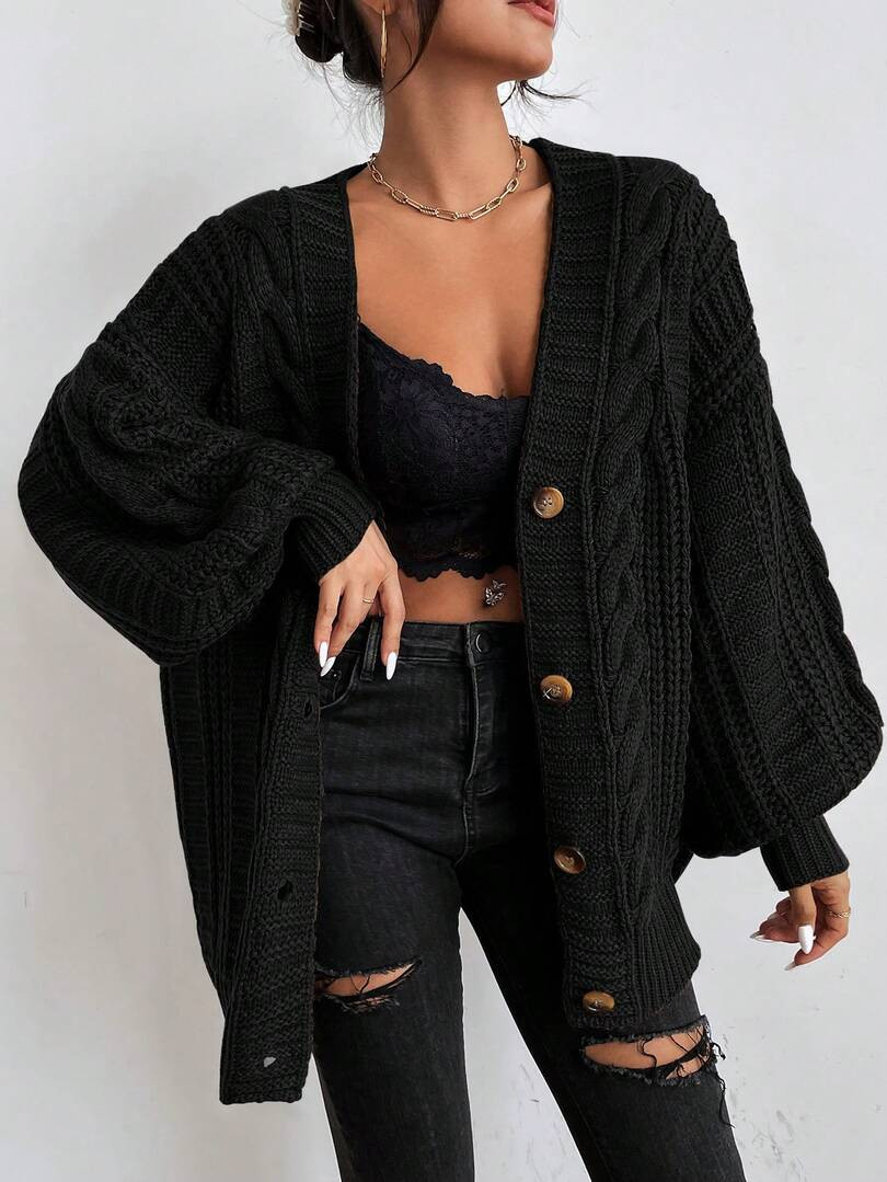 CZARY SWETER OVERSIZE GUZIKI