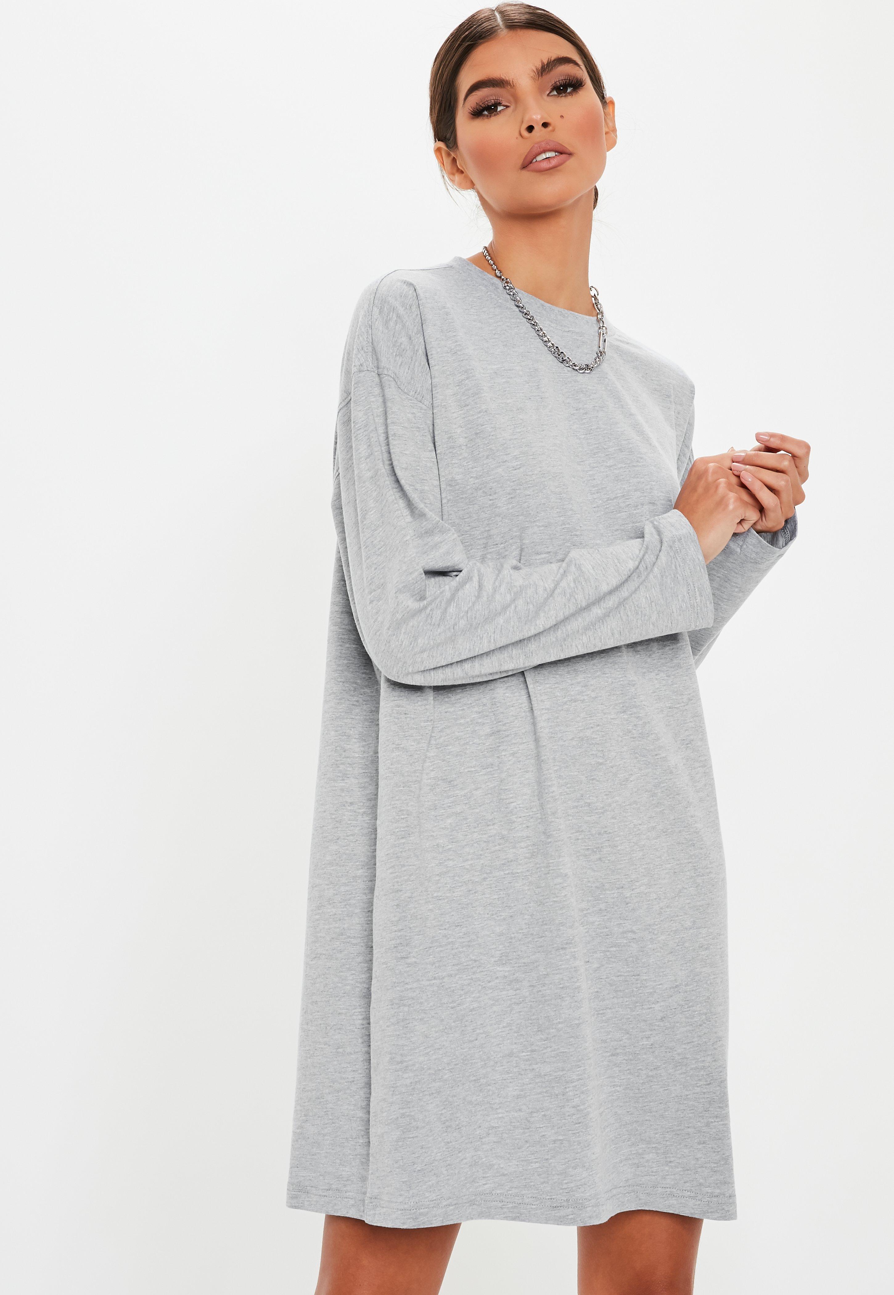 SZARA SUKIENKA OVERSIZE NADRUK