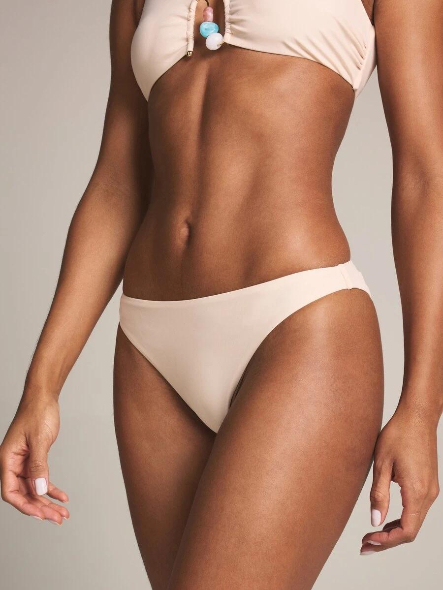 DÓŁ OD BIKINI