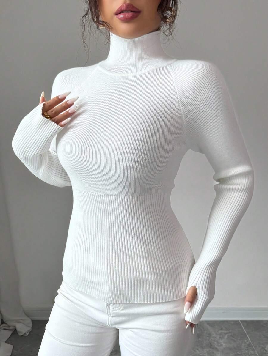 biały sweter golf