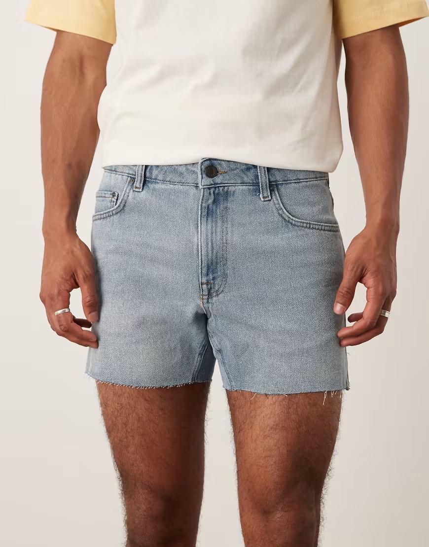 krótkie spodenki jeans