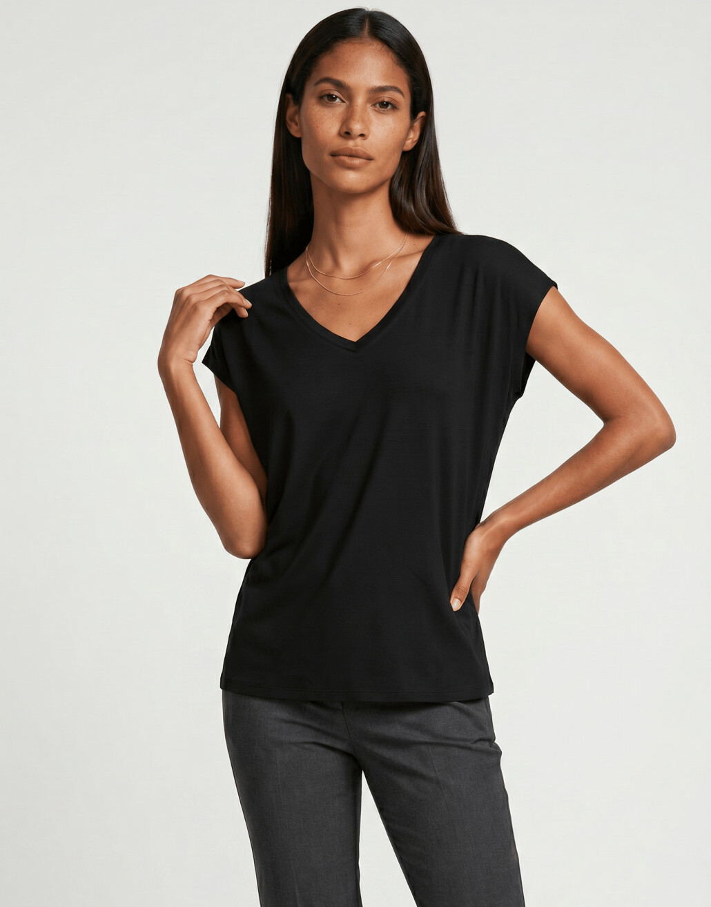 czarna bluzka v neck