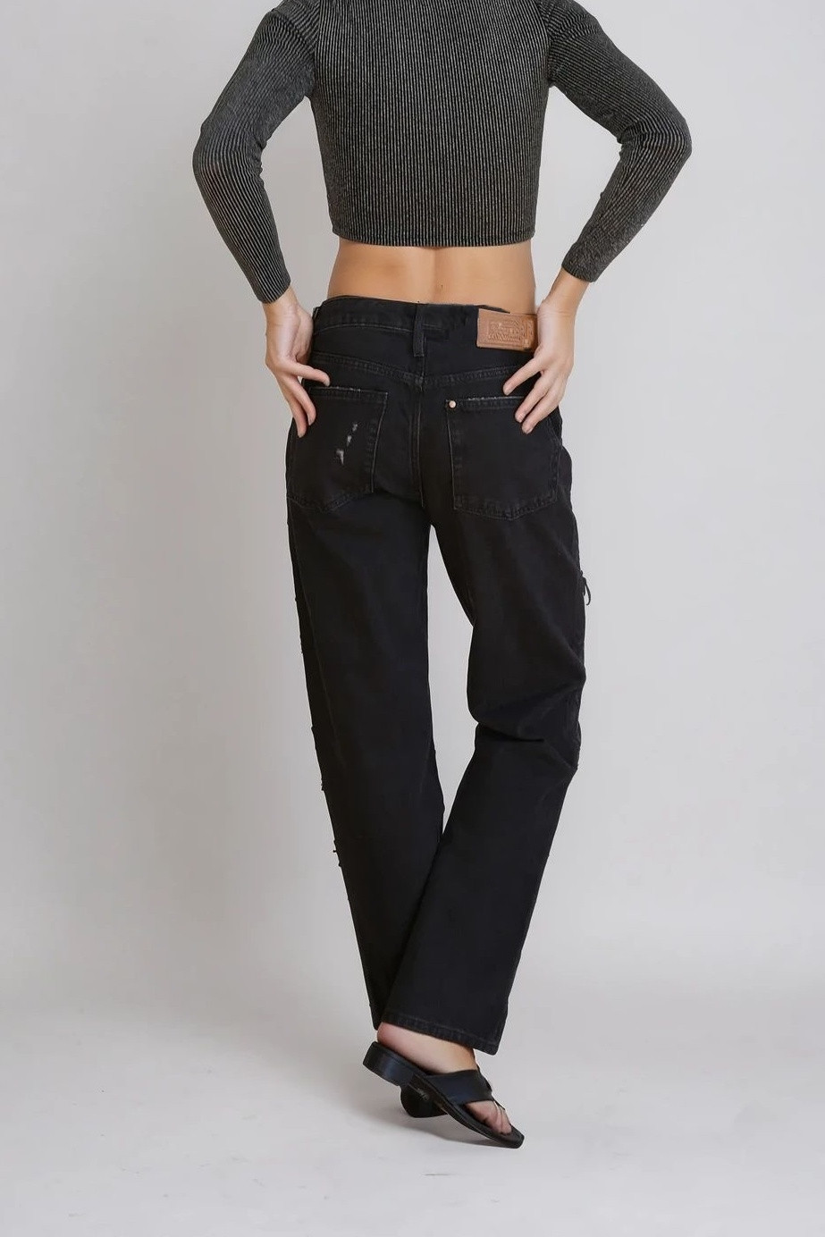 czarne SPODNIE RIPPED JEANS