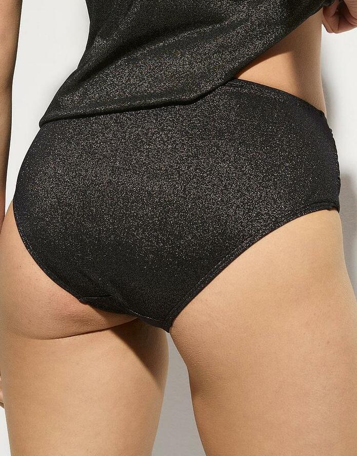 DÓŁ OD BIKINI 