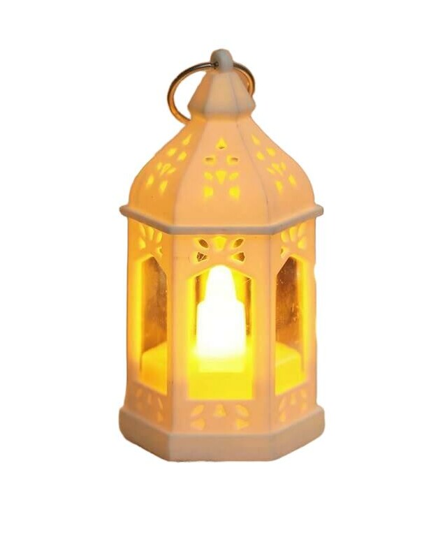 biały lampion dekoracja