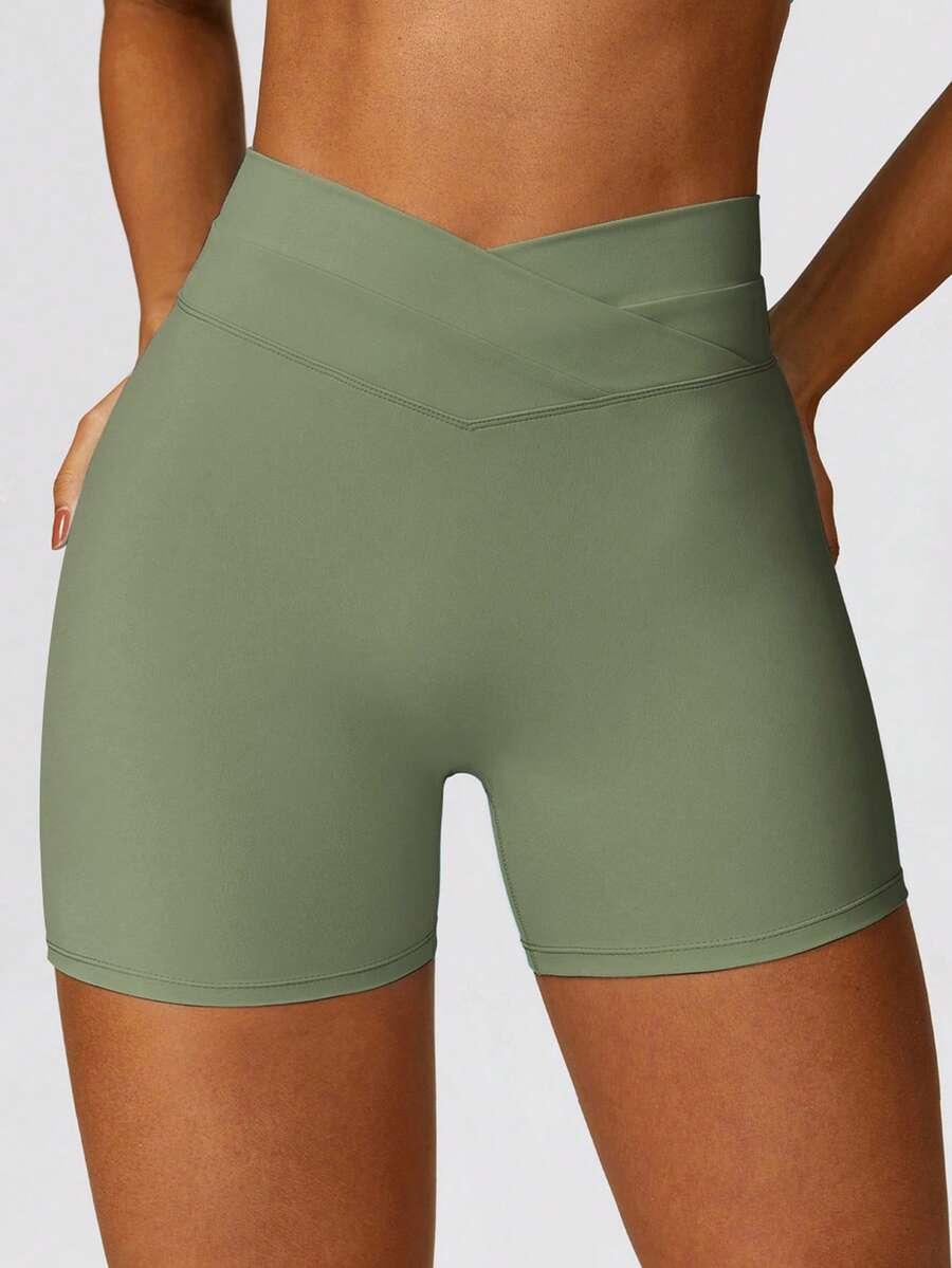 zielone sportowe spodenki