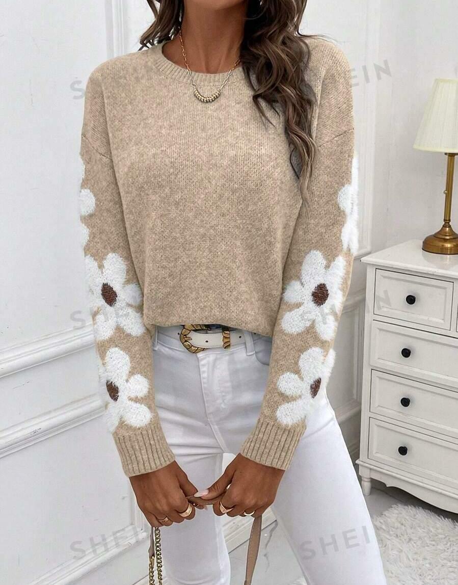 BEŻOWY SWETER WZÓR KWIATY 