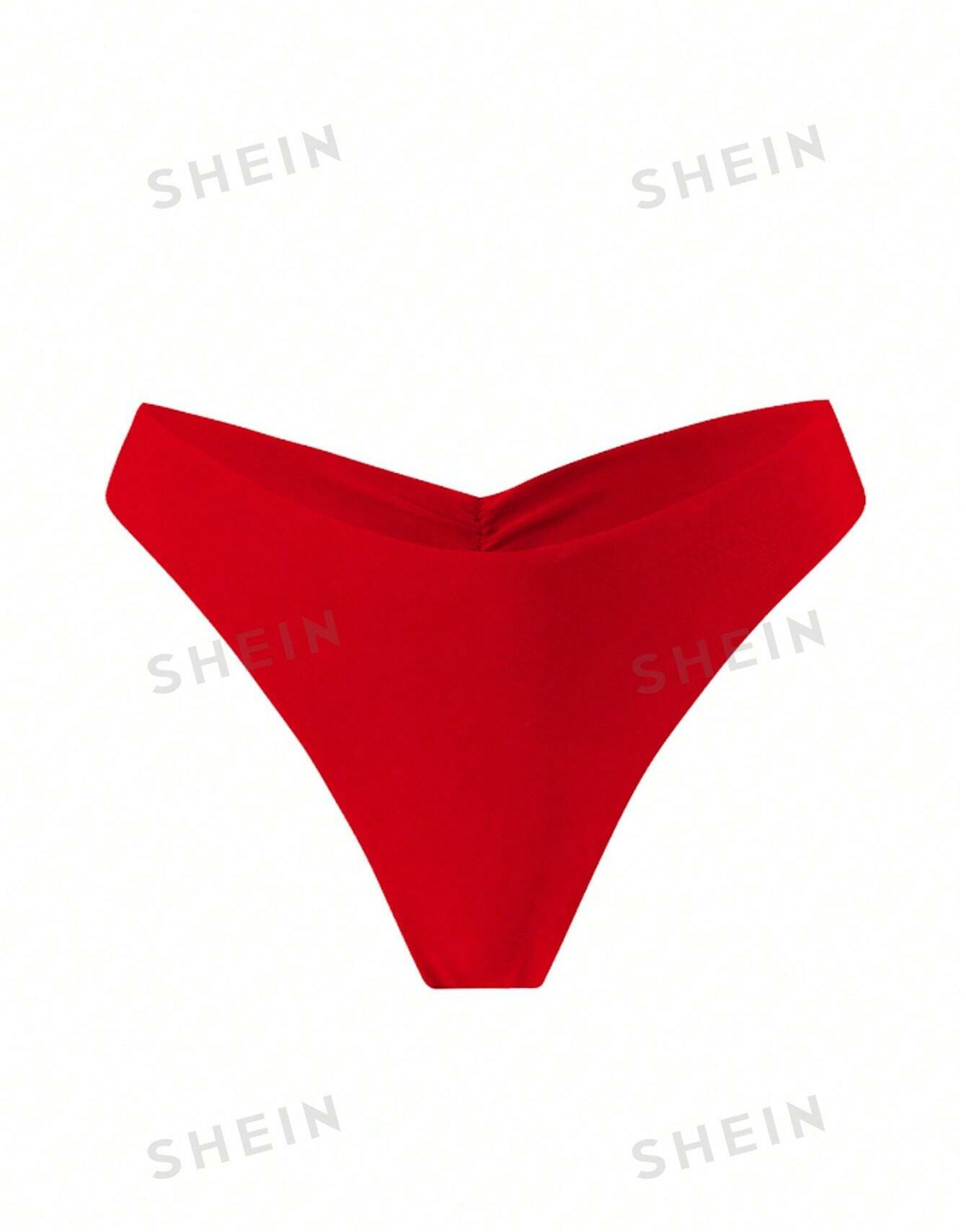 czerwony dół od bikini