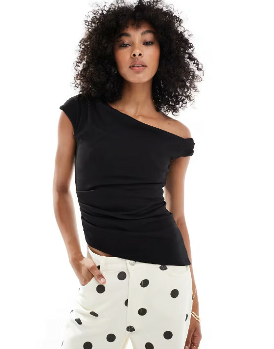 CZARNY TOP ASYMETRIA