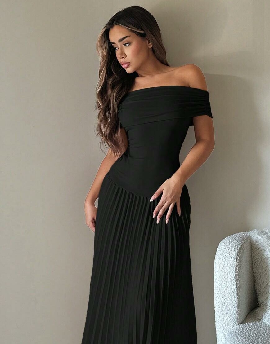 CZARNA PLISOWANA SUKIENKA MAXI