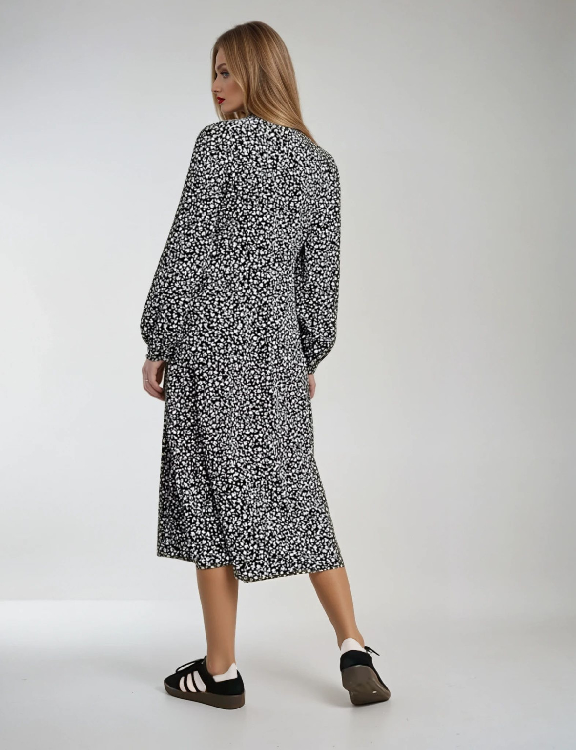 czarna midi sukienka print
