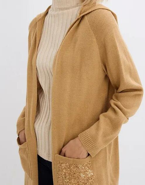 SWETER Z CEKINAMI I KAPTUREM