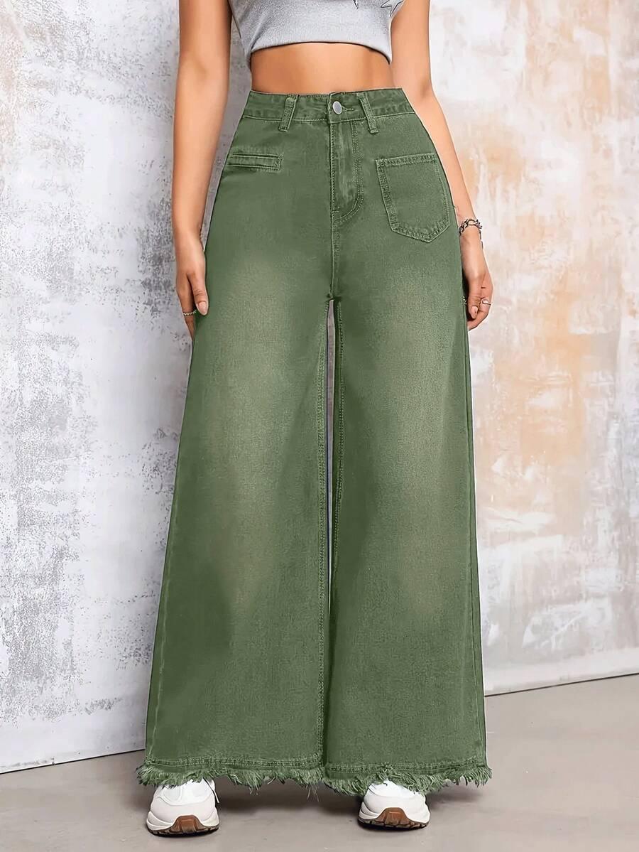 zielone spodnie jeans