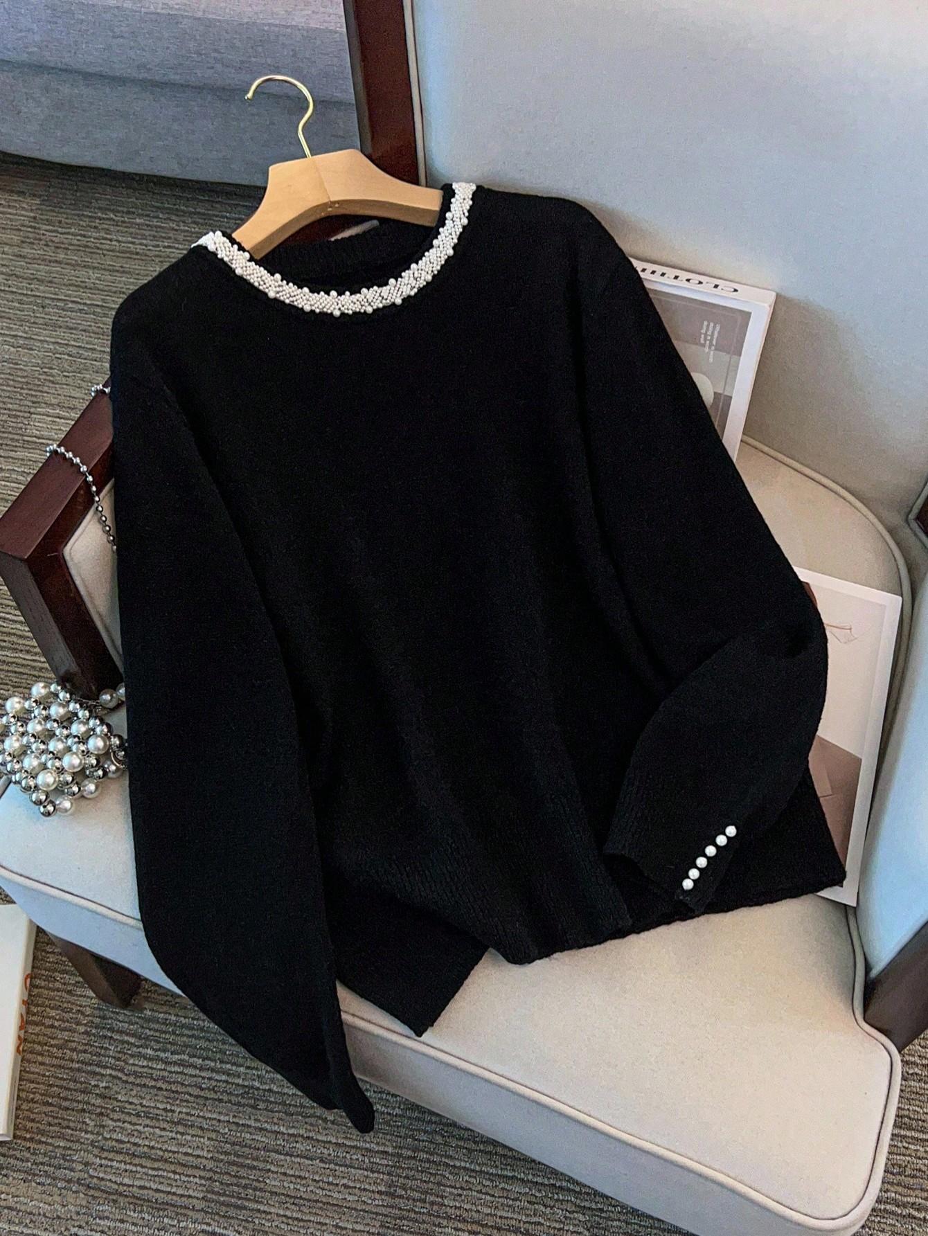 czarny sweter zdobienie 