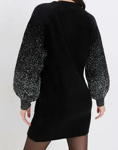 DZIANINOWA SUKIENKA PLUS SIZE Z DŁUGIM RĘKAWEM