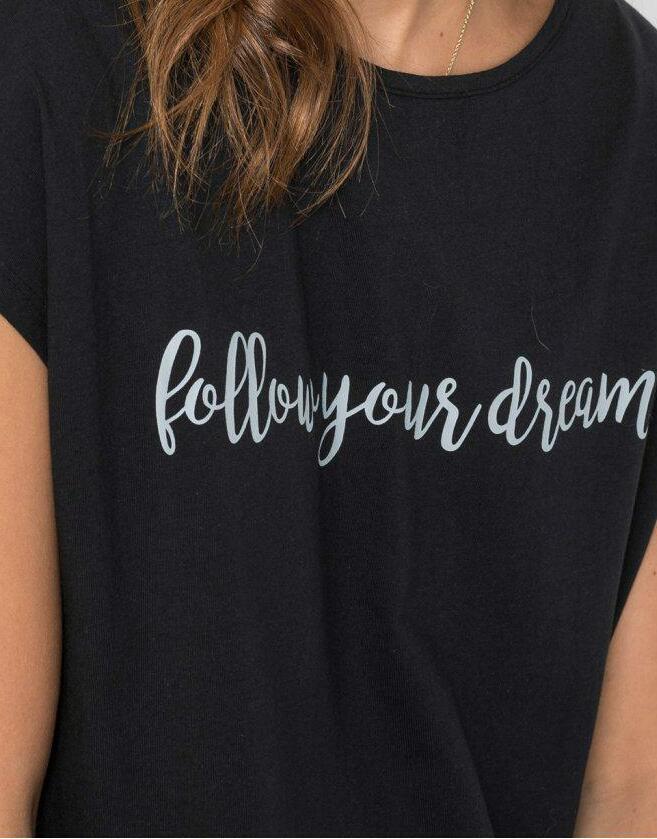 T-SHIRT Z NAPISEM