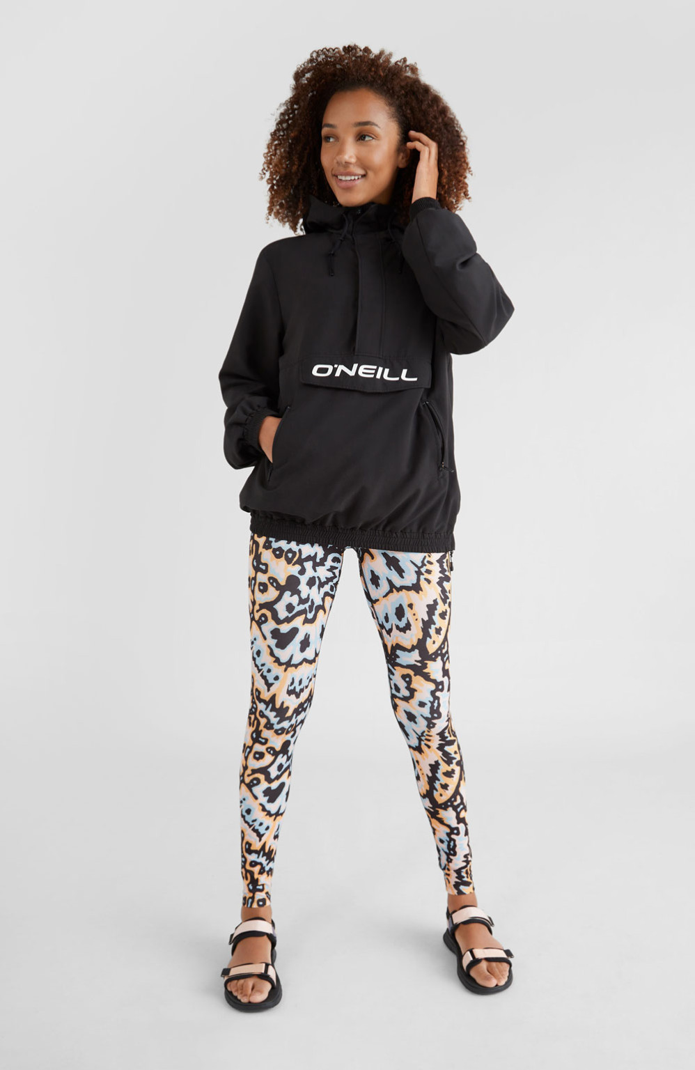 CZARNA KURTKA WIATRÓWKA ZIP LOGO