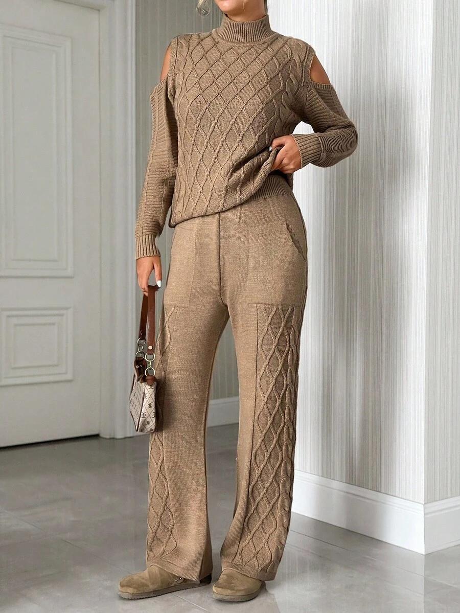 SWETER SPODNIE KOMPLET