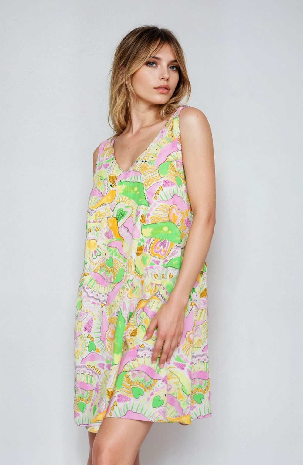 SUKIENKA BEZ RĘKAWÓW PRINT V-NECK