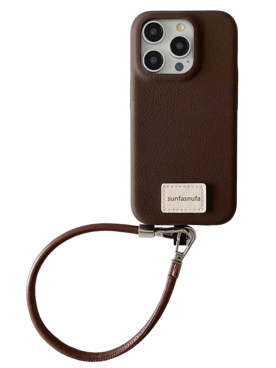 brązowe etui na telefon 