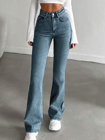 niebieskie spodnie jeans 