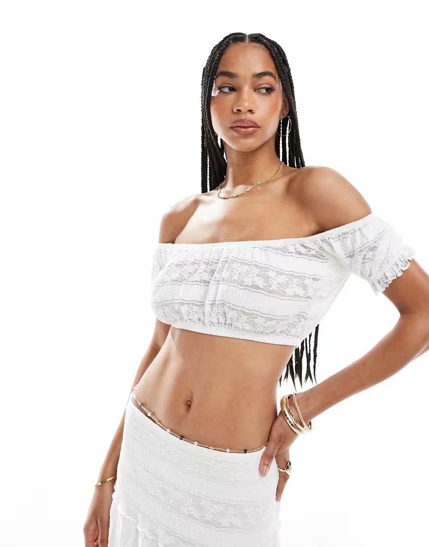 BIAŁY KORONKOWY CROP TOP