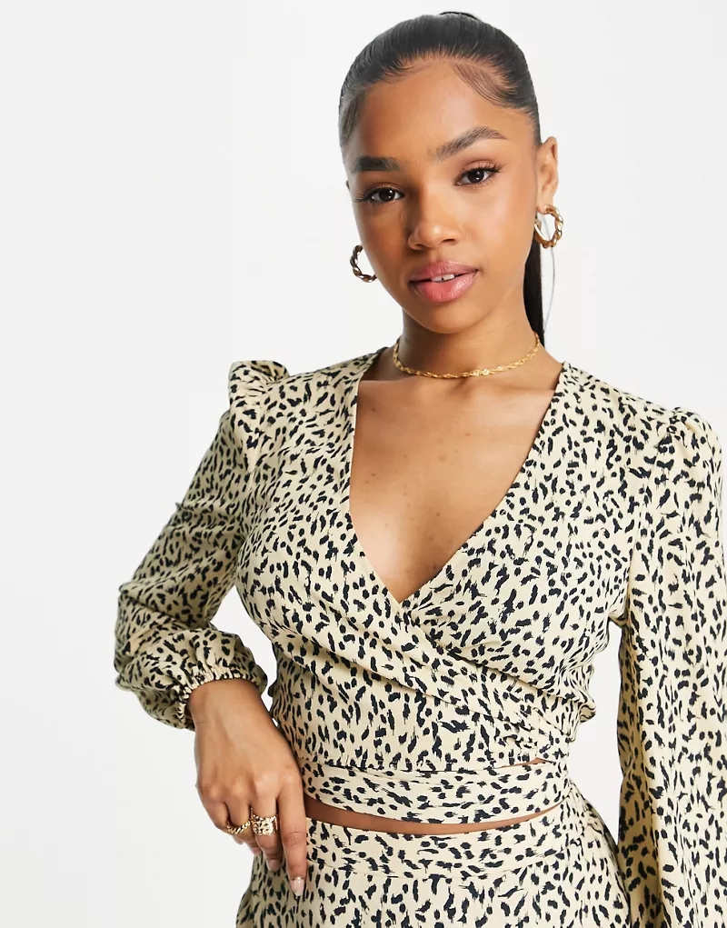  TOP WIĄZANIE ANIMAL PRINT V-NECK 