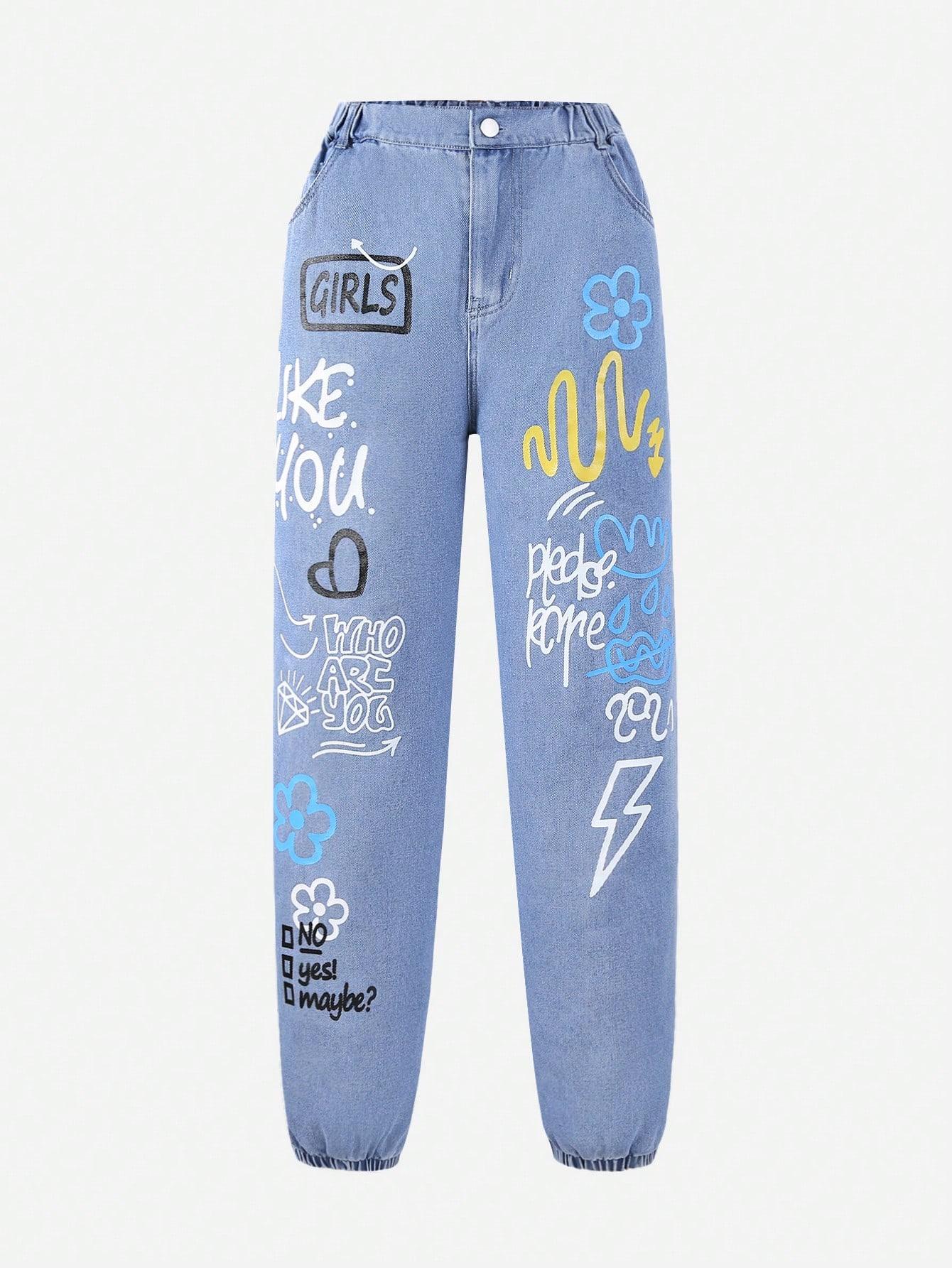 niebieskie spodnie jeans napisy