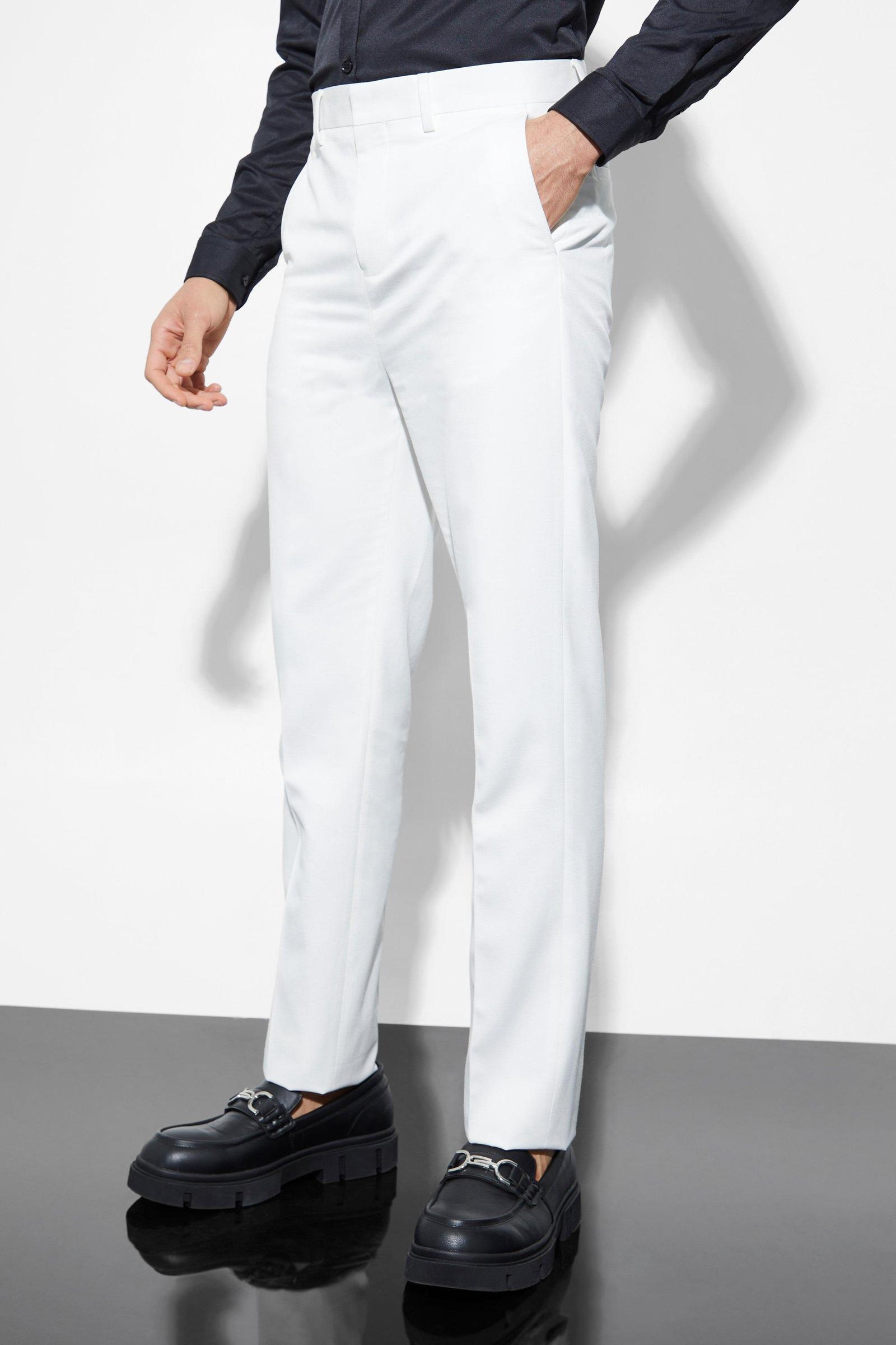 białe eleganckie spodnie