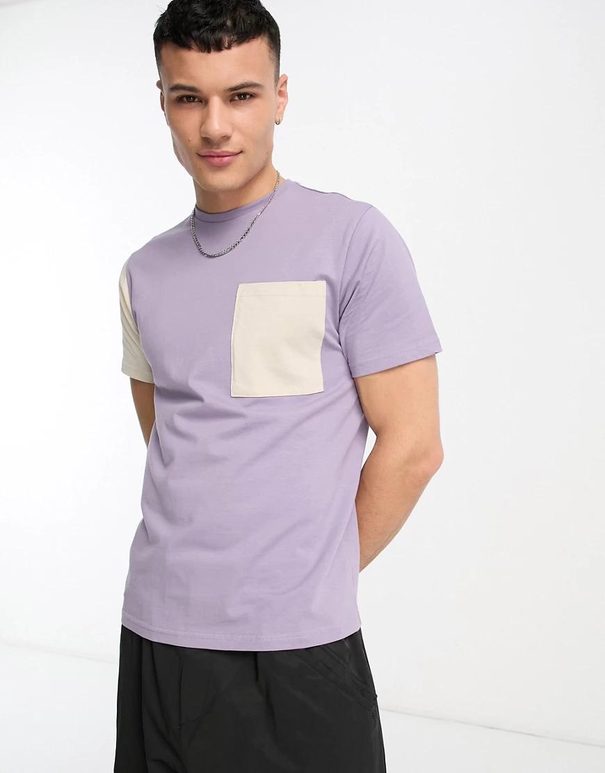 fioletowy t-shirt kieszeń kontrast