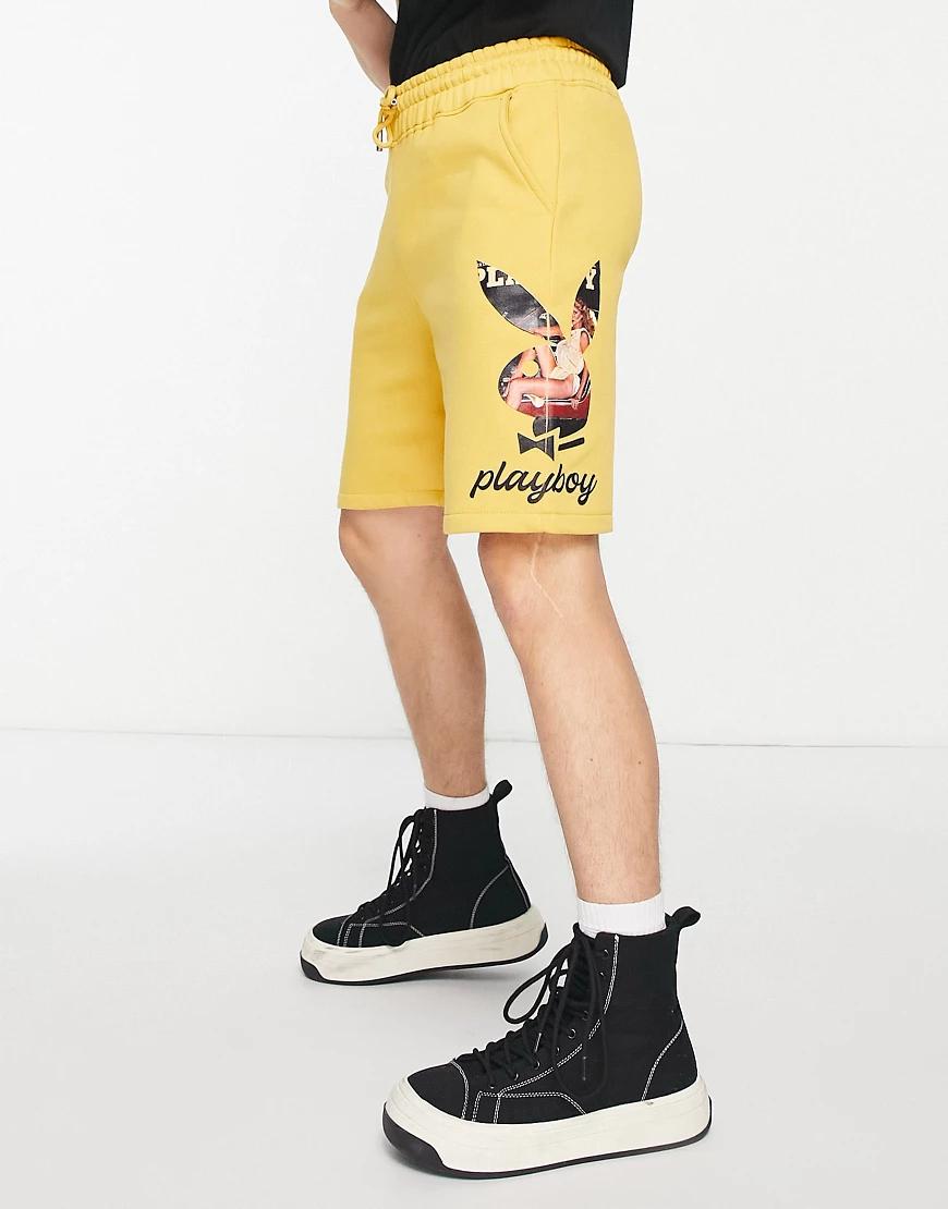 żółte spodenki dresowe playboy print