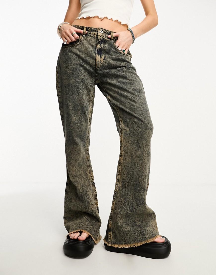 spodnie dzwony vintage jeans postrzępione nogawki