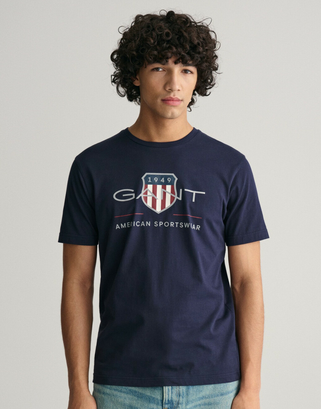 granatowy t-shirt nadruk okrągły dekolt logo