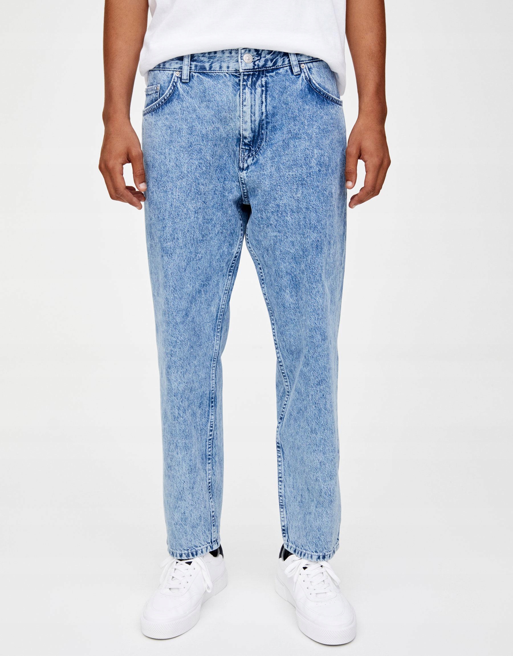 niebieskie spodnie dad fit jeans