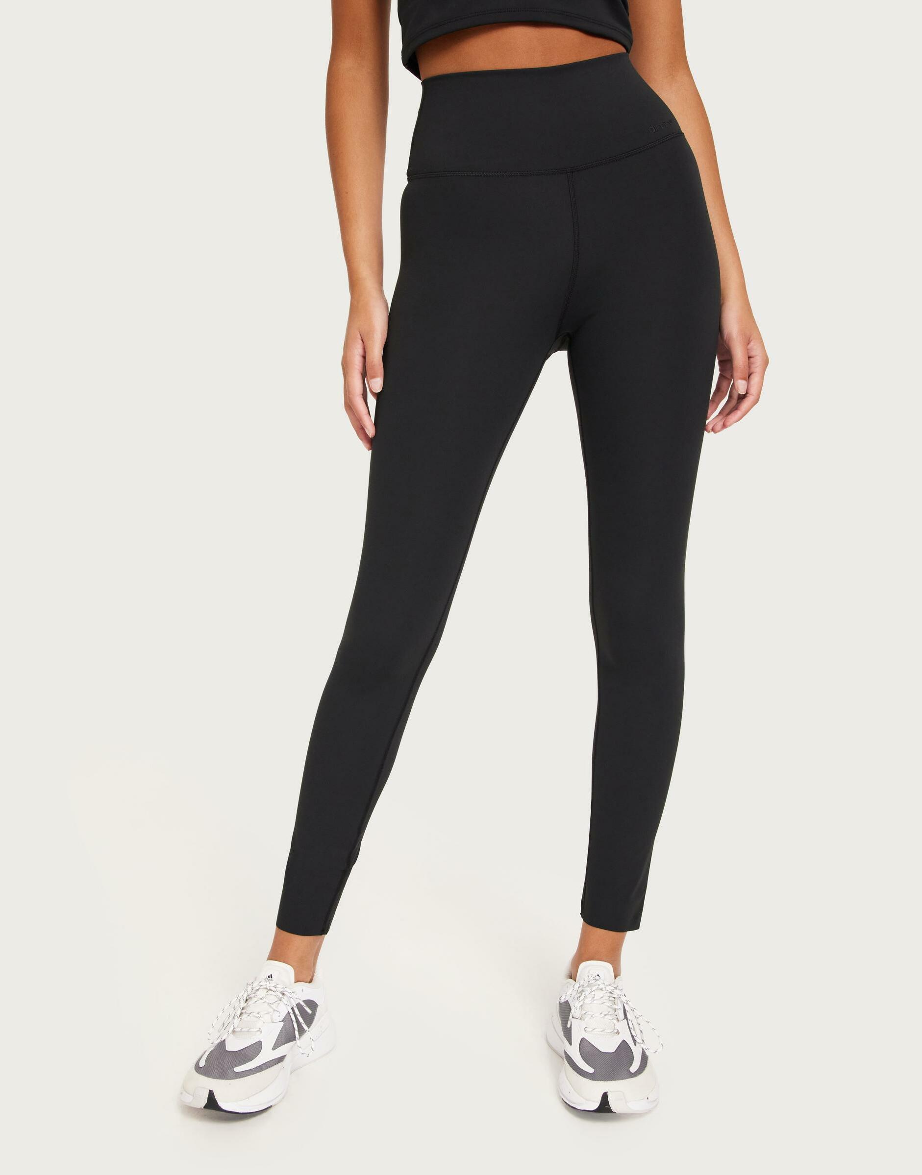 czarne klasyczne sportowe legginsy basic