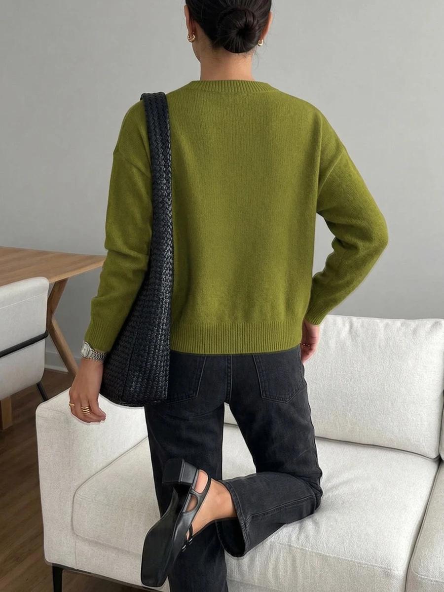 zielony rozpinany sweter