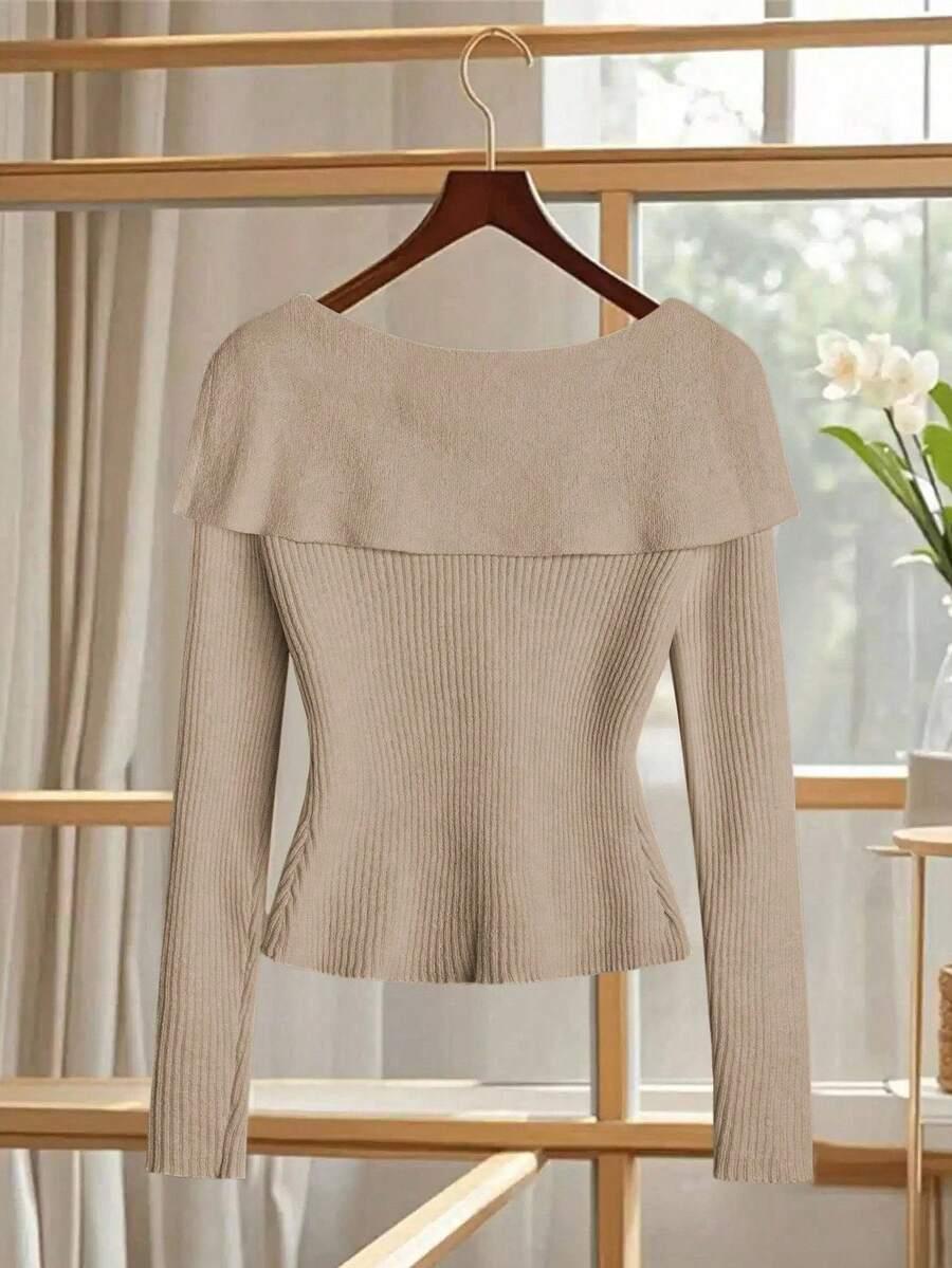 beżowy sweter guziki