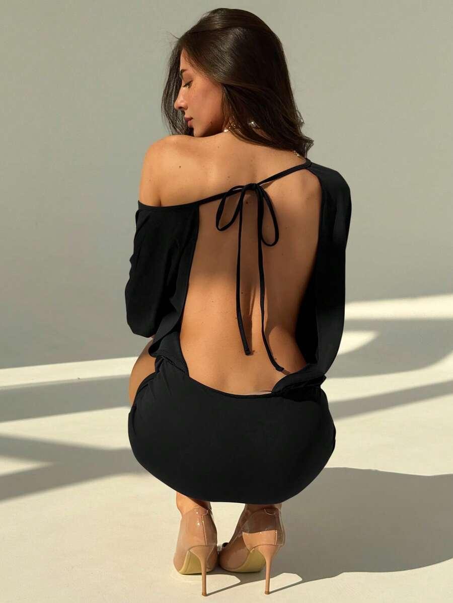 czarna mini sukienka 