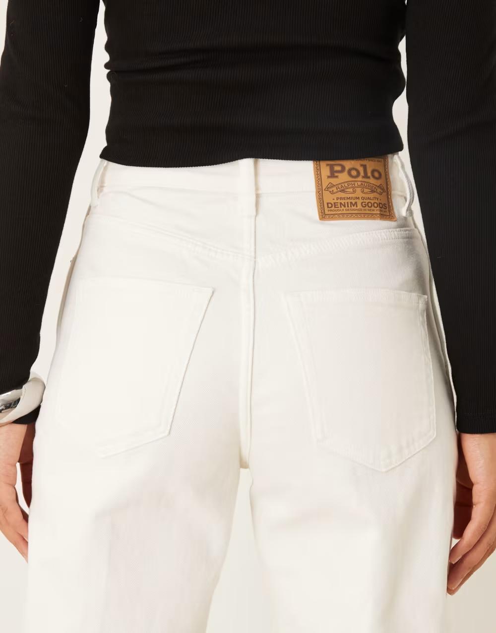 białe spodnie jeans zamek