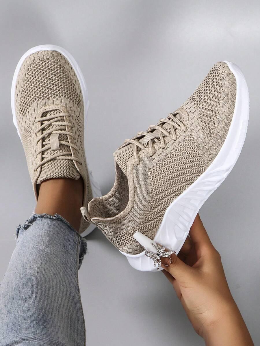 BEŻOWE BUTY SPORTOWE