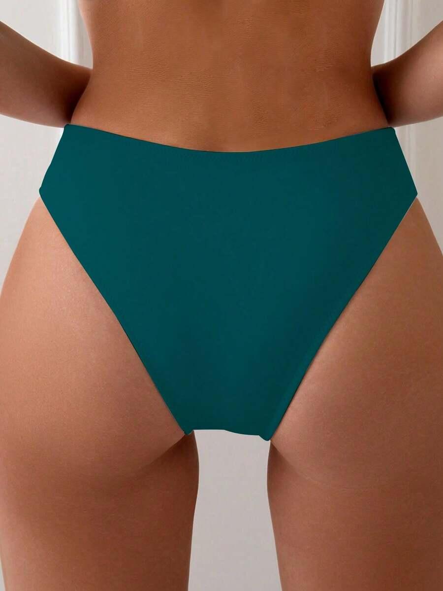 DÓŁ OD BIKINI