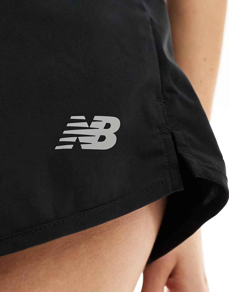 CZARNE KRÓTKIE SPODENKI SPORTOWE LOGO