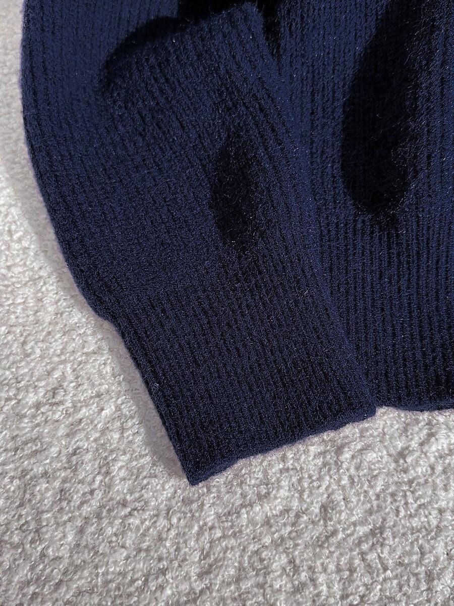 ROZPINANY SWETER GUZIKI